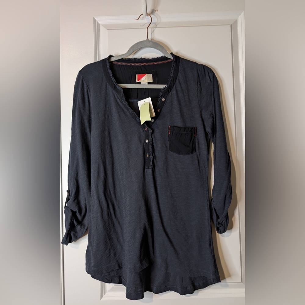 Anthropologie Women’s Paper Locket Navy Blue Henley Tab Sleeve Top NWT Size M